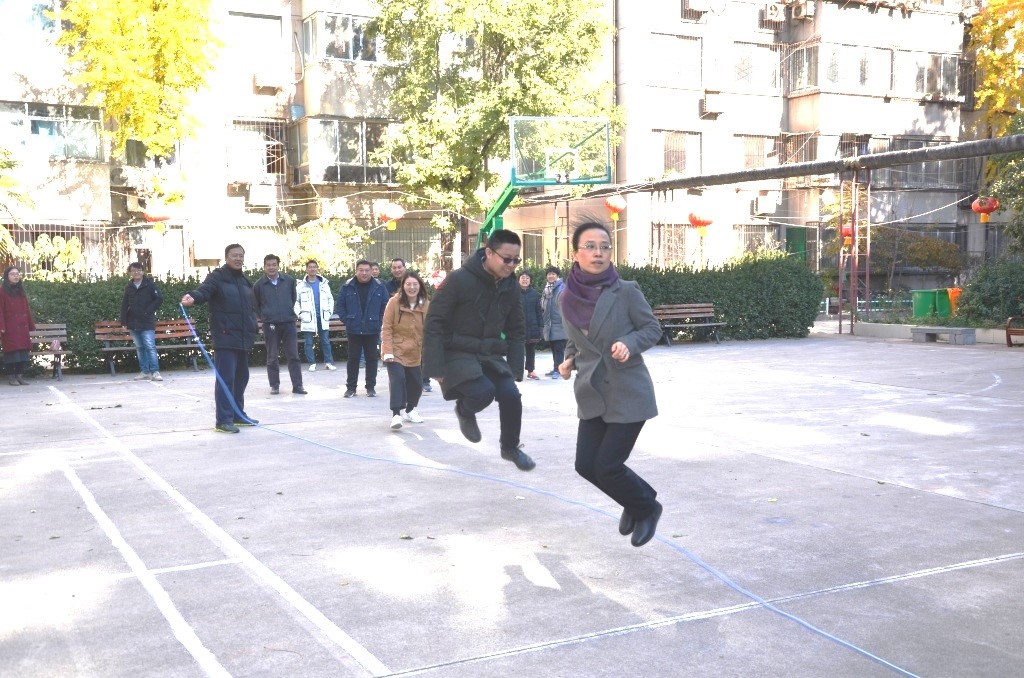 跳绳-1.jpg